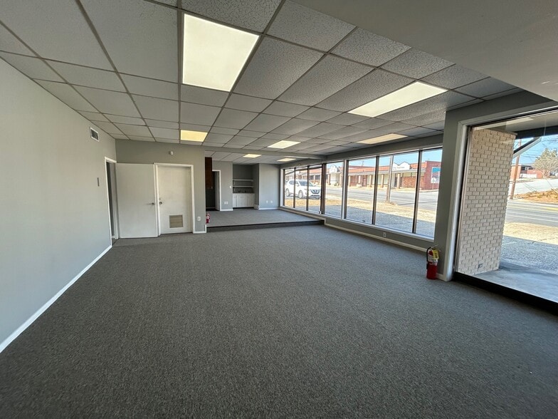 More Photos Of 1200 13th St, Columbus Office For Lease