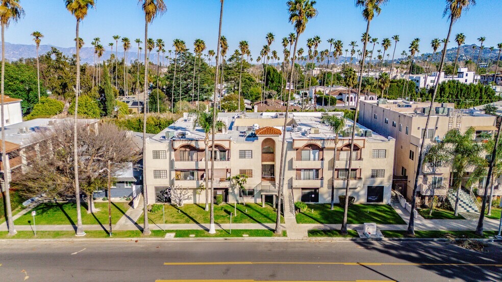 Primary Photo Of 4434 Fulton Ave, Sherman Oaks Apartments For Sale