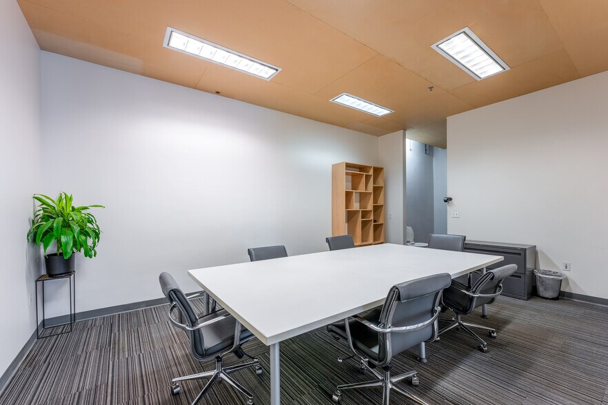 More Photos Of 2212 Main St, San Diego Industrial For Lease