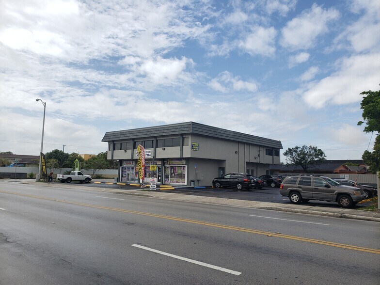 More Photos Of 381-391 E 8th St, Hialeah Storefront Retail Office For Lease