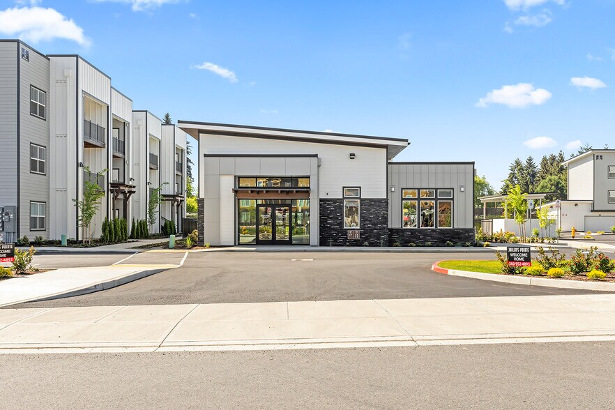 More Photos Of 7011 NE 126th St, Vancouver Apartments For Sale