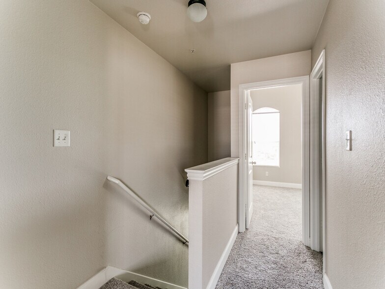 More Photos Of 391-347 E Main St, Lewisville Apartments For Sale