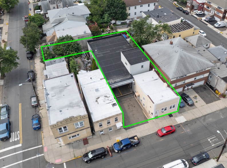Primary Photo Of 456 Walker St, Fairview Industrial For Sale