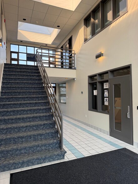 More Photos Of 303 Market St, Kingston Office For Lease