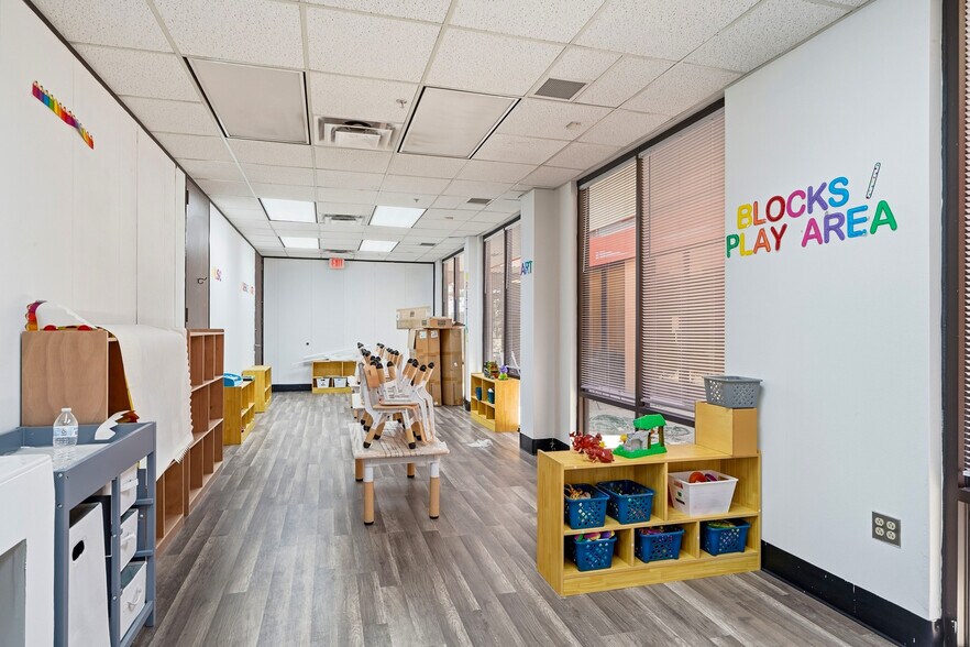 More Photos Of 3121 Amherst NE dr, Albuquerque Office For Sale