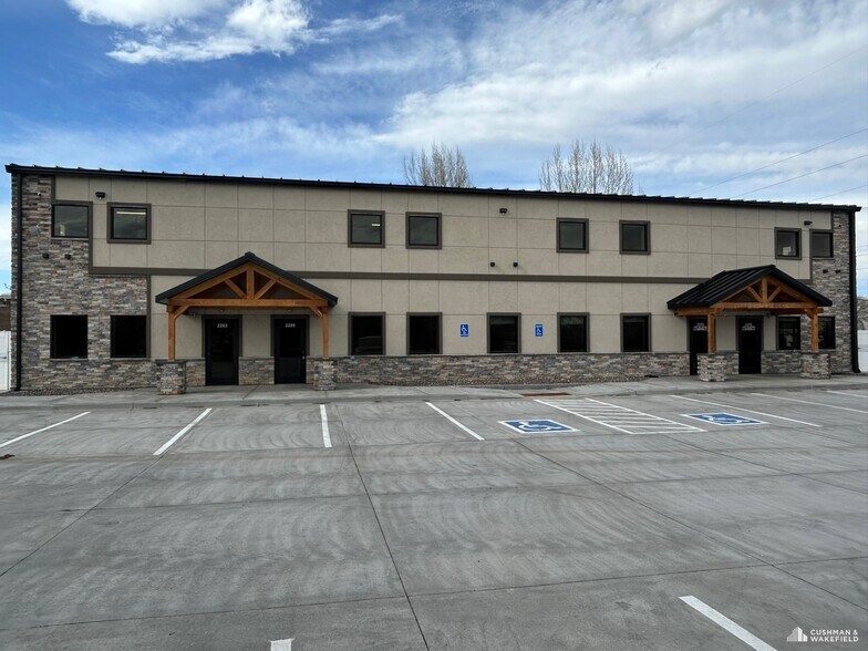 More Photos Of 2283-2295 E 11th St, Loveland Flex For Lease