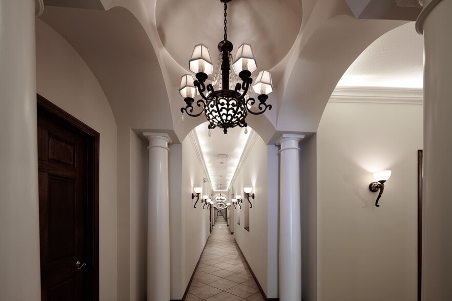 More Photos Of 29103-29115 Center Ridge Rd, Westlake Medical For Lease