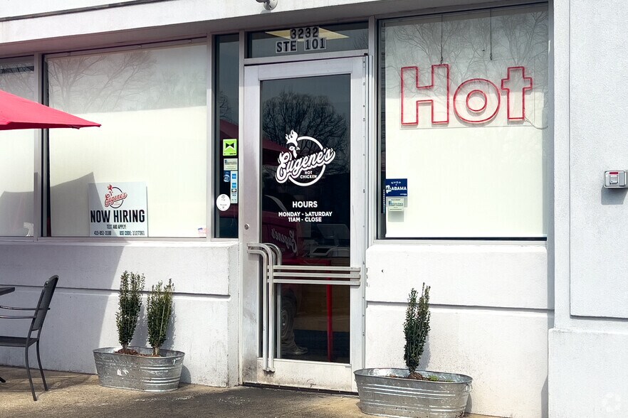 More Photos Of 3000 Riverchase Galleria, Birmingham Unknown For Lease