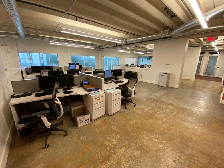 More Photos Of 2808 Caroline St, Houston Coworking Space