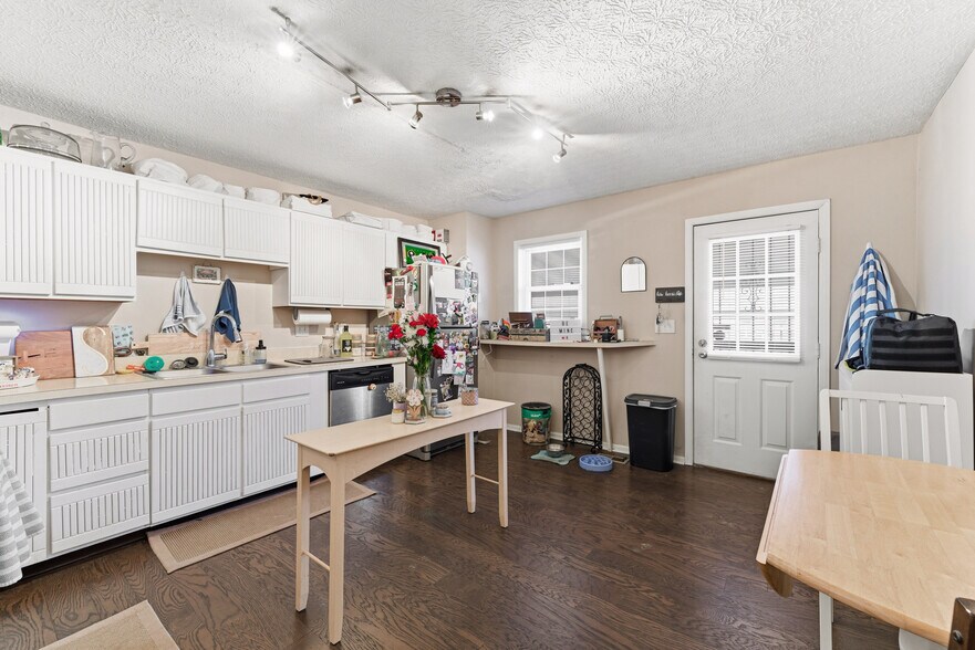 More Photos Of 526 W 1st Ave, Columbus Multifamily For Sale