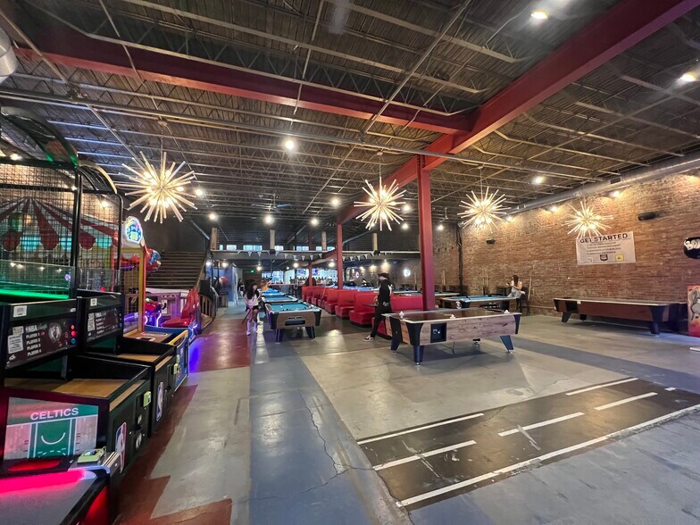 More Photos Of 237-245 Broad St, Kingsport Storefront For Sale