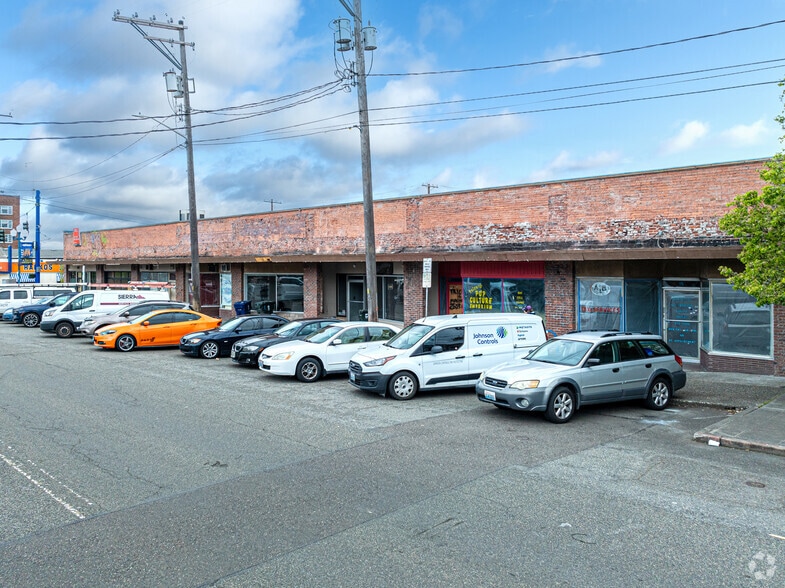 More Photos Of 15-29 Tacoma Ave N, Tacoma Unknown For Lease