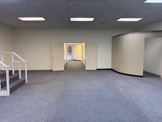 More Photos Of 309 14th St, Columbus Storefront For Lease