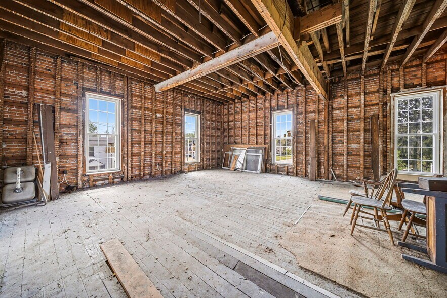 More Photos Of 2699 E Center St, North Kingsville Apartments For Sale