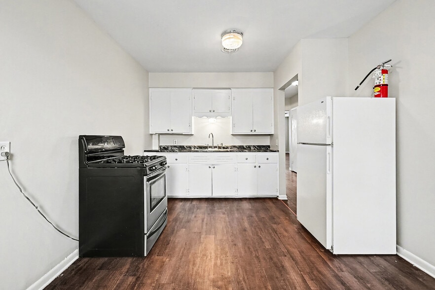 More Photos Of 2416 S 16th St, Omaha Apartments For Sale
