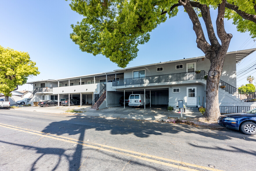 Primary Photo Of 215 Oak St, San Jose Apartments For Sale