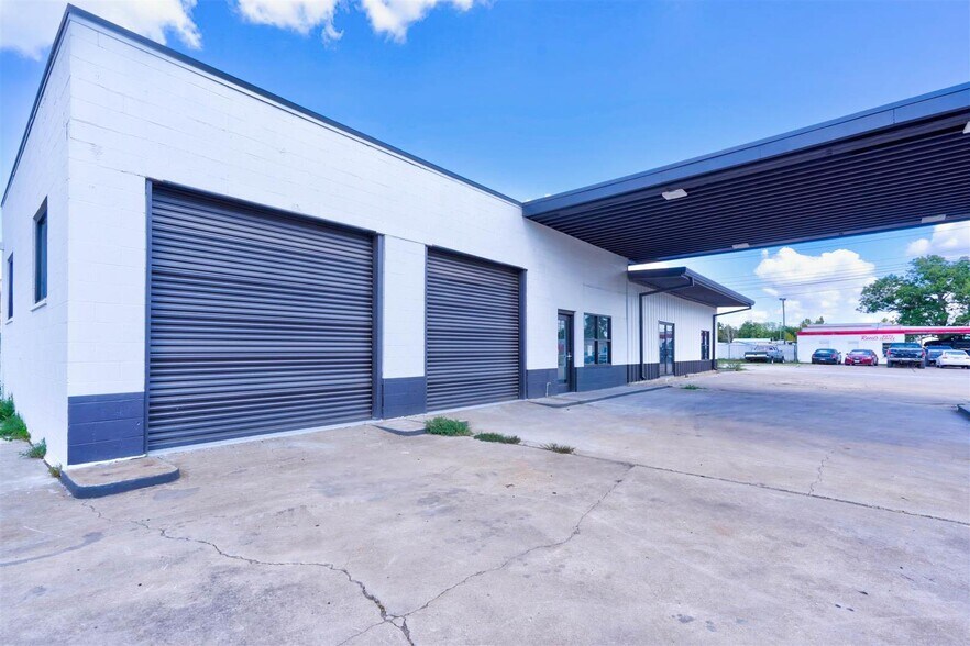 More Photos Of 623 N Richmond Rd, Wharton Auto Repair For Sale