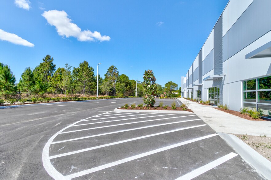 More Photos Of 4451 Eastport Park Way, Port Orange Industrial For Lease