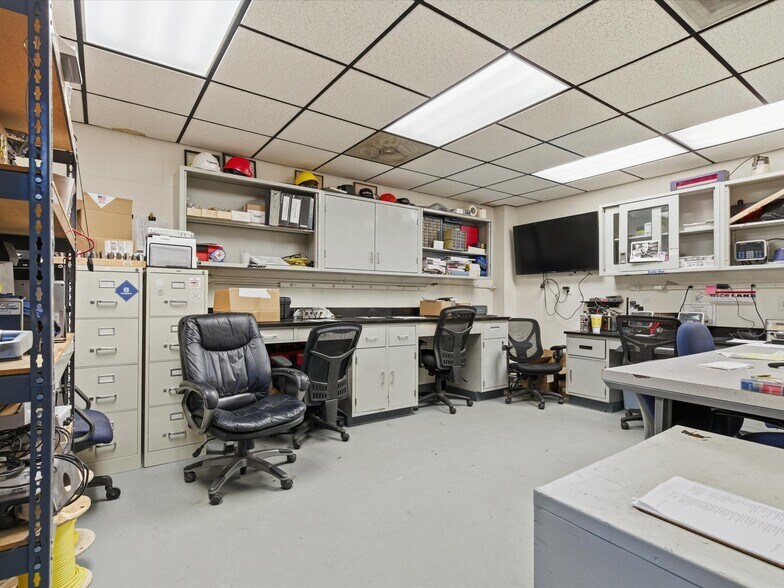 More Photos Of 2118 Carolina Place Dr, Fort Mill Warehouse For Sale