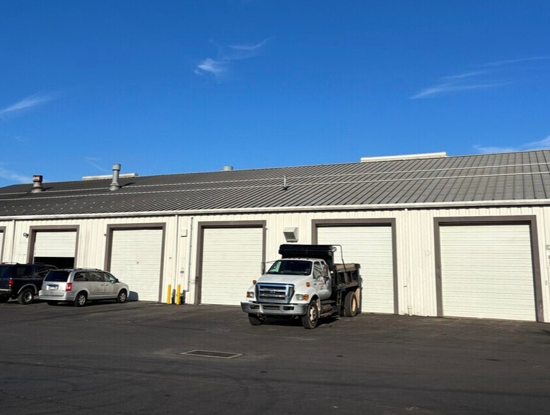 More Photos Of 2727 Philmont Ave, Huntingdon Valley Warehouse For Lease