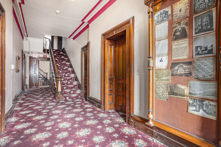 More Photos Of 701 Center Ave, Bay City Apartments For Sale