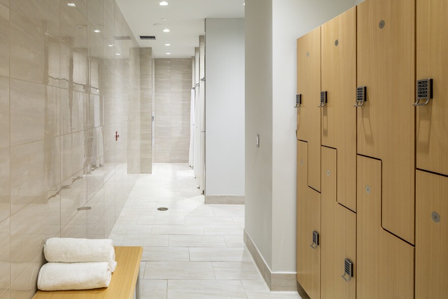 More Photos Of 2311 Wilson Blvd, Arlington Office For Lease