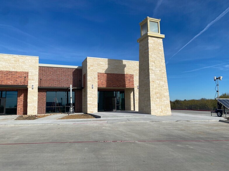 More Photos Of 1767 Old State Highway 24, Little Elm Restaurant For Lease