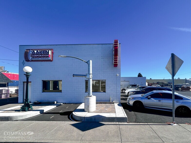 More Photos Of 1260 NE 1st St, Bend Warehouse For Lease