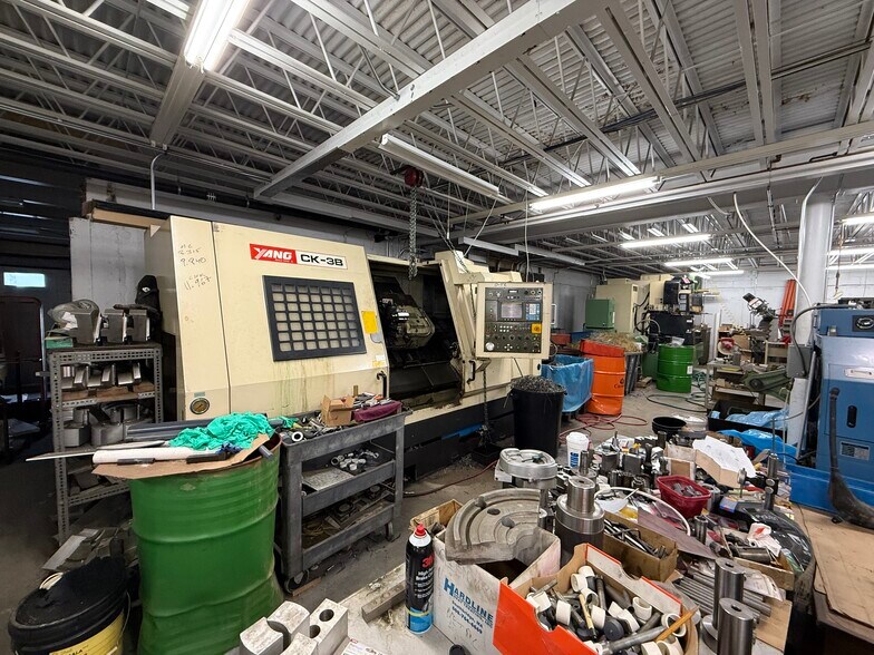 More Photos Of 44 Southbridge Rd, Dudley Light Manufacturing For Sale