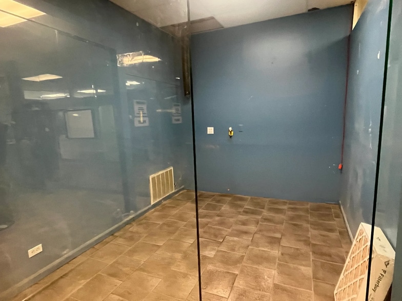 More Photos Of 5245 W Diversey Ave, Chicago Industrial For Sale