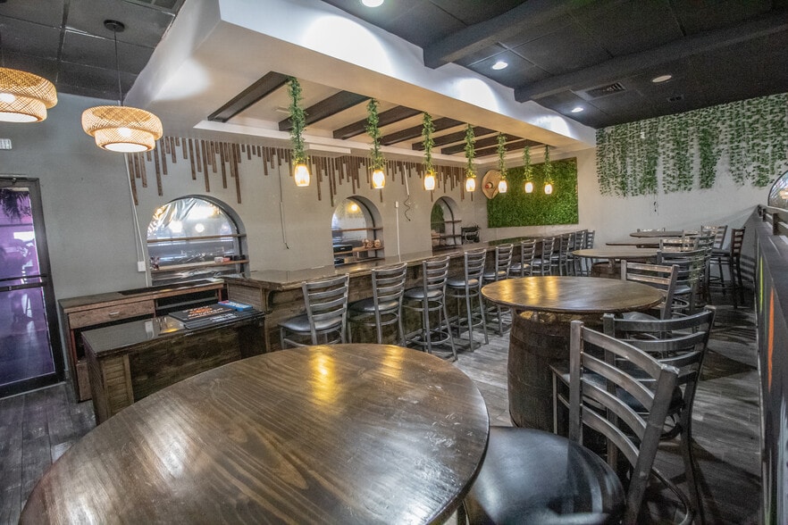 More Photos Of 4400 Hancock Bridge Pky, North Fort Myers Restaurant For Sale