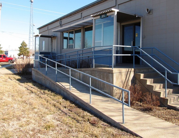 More Photos Of 3213 Arnold Ave, Salina Office For Lease