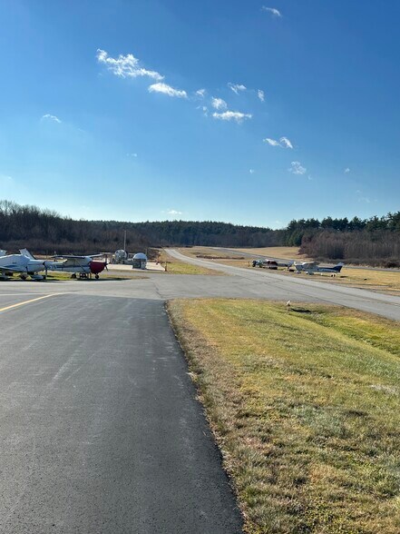 More Photos Of 302 Boxboro Rd, Stow Airport For Sale