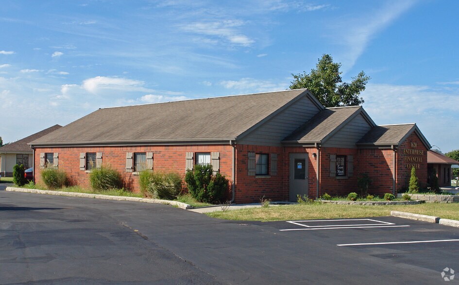 More Photos Of 1620 Enterprise Ave, Springfield Office For Lease