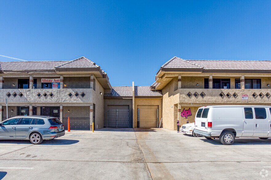 More Photos Of 4225 Fidus Dr, Las Vegas Flex For Lease