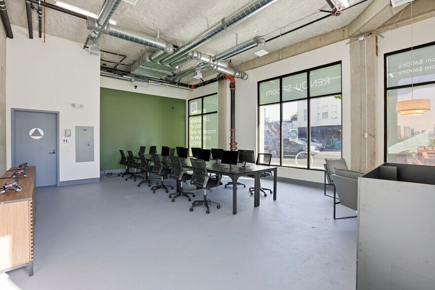 More Photos Of 399 6th Street, San Francisco General Retail For Sale