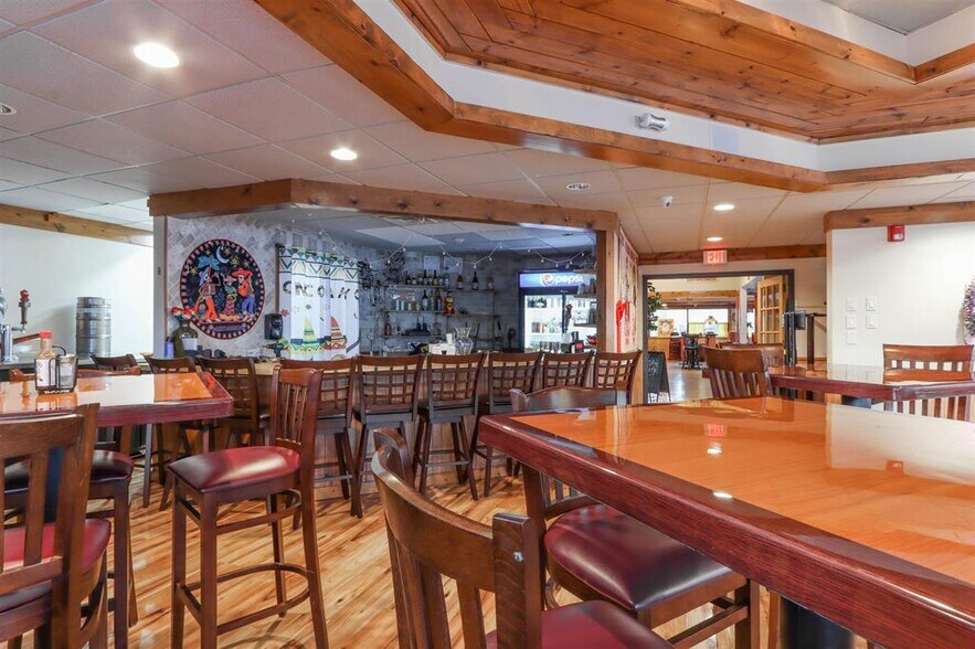 More Photos Of N2717 County Road QQ, Waupaca Restaurant For Sale