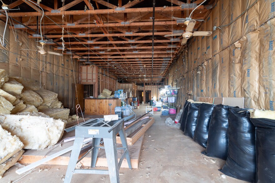 More Photos Of 314-316 Front St, Ketchikan Specialty For Sale