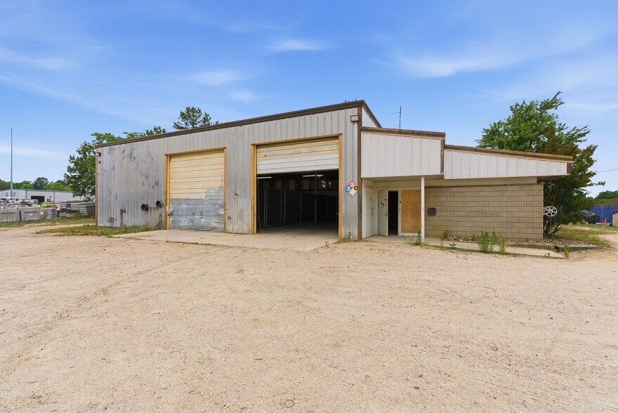 More Photos Of 709 Freedom Dr, Raleigh Flex For Lease