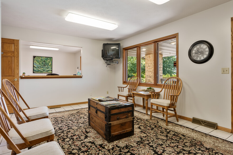 More Photos Of 7550 Rote Rd, Rockford Medical For Sale