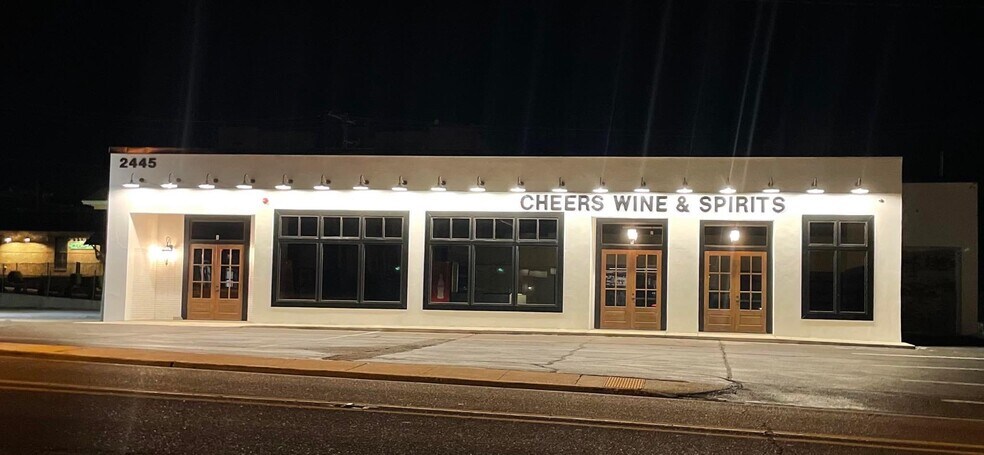 More Photos Of 2445 Highway 51, Hernando Restaurant For Lease