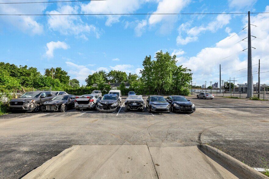 More Photos Of 1025 E Fifth Ave, Columbus Warehouse For Lease