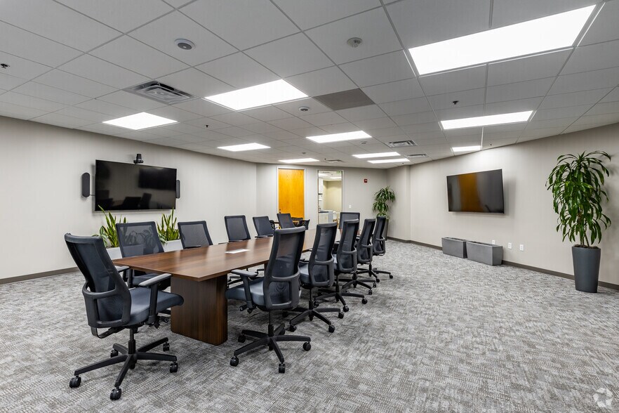 More Photos Of 2301 Lucien Way, Maitland Office For Lease