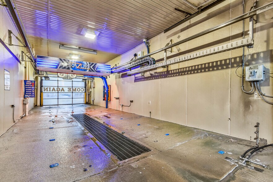 More Photos Of 732 Corylus Dr, Pataskala Carwash For Sale