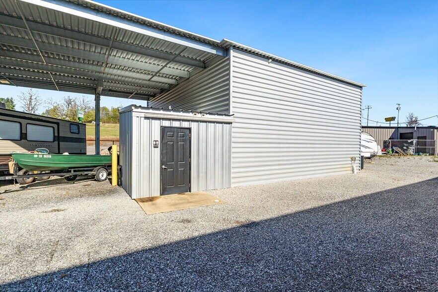 More Photos Of 2134 U.S. Highway 411, Maryville Warehouse For Sale