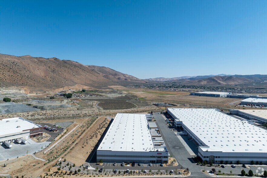 More Photos Of 30 Isidor Ct, Sparks Distribution For Lease