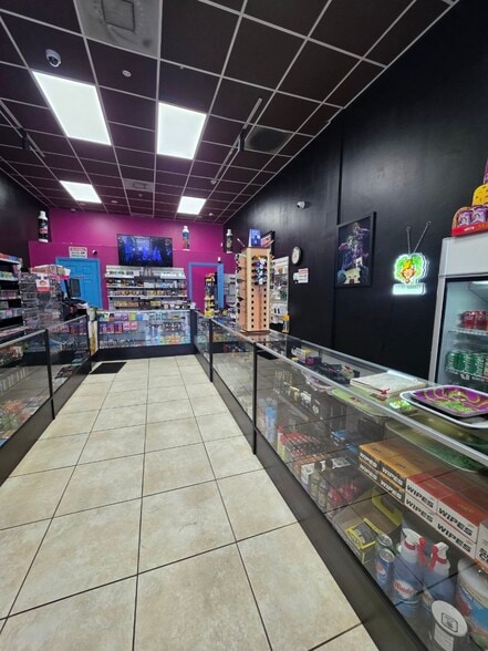More Photos Of 8901 SW 157th Ave, Miami Storefront For Sale