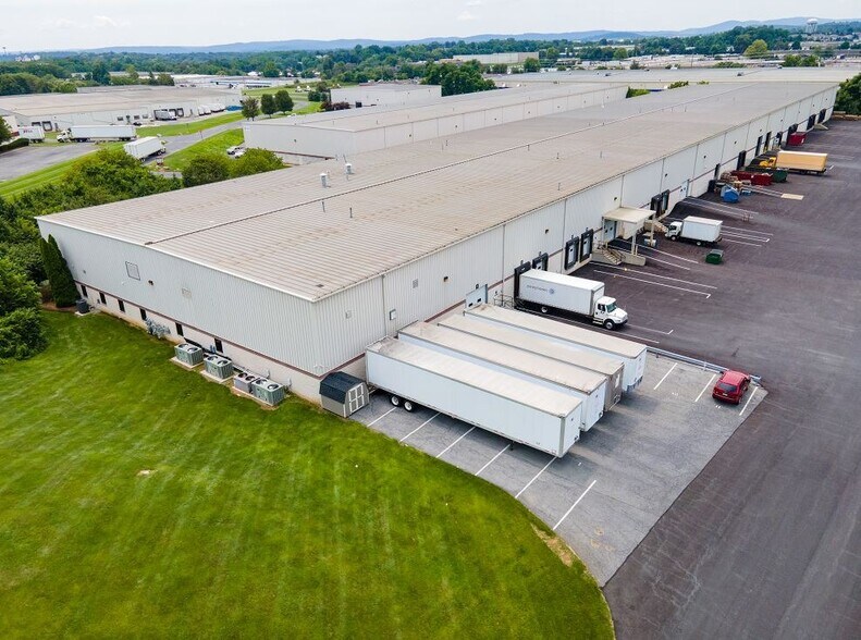 More Photos Of 100 Corporate Dr, Reading Unknown For Lease