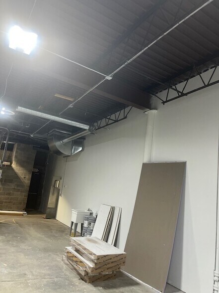 More Photos Of 561 Broad st, Waverly General Retail For Lease