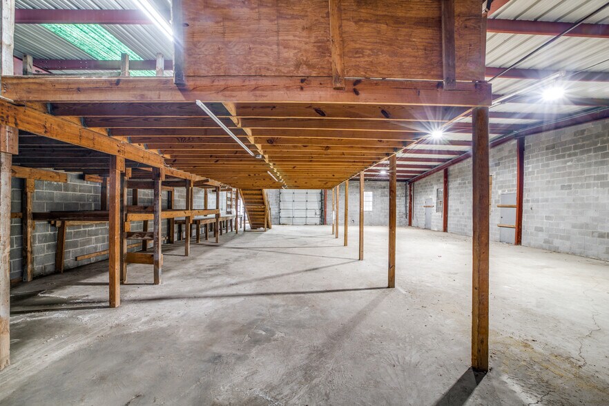 More Photos Of 8019 Richards St, Houston Flex For Sale